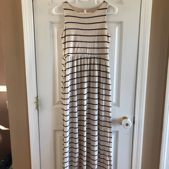 AMAZING PINKBLUSH DRESS & OMG THE POCKETS THO!! - Picture 1 of 6